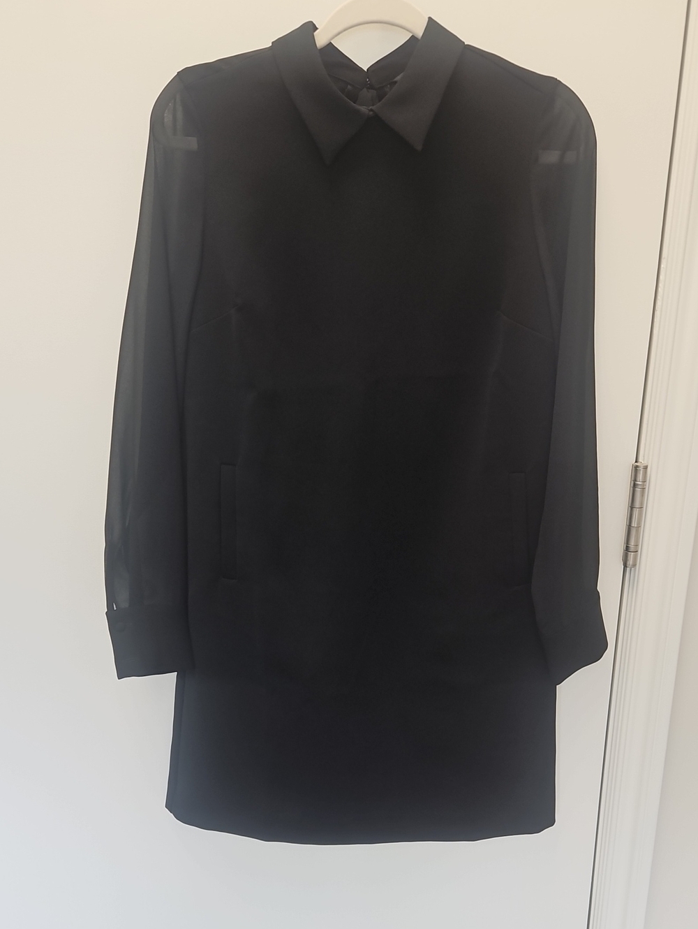 RW&CO. Black Long-Sleeve Button-Down Shirt with Sheer Sleeves